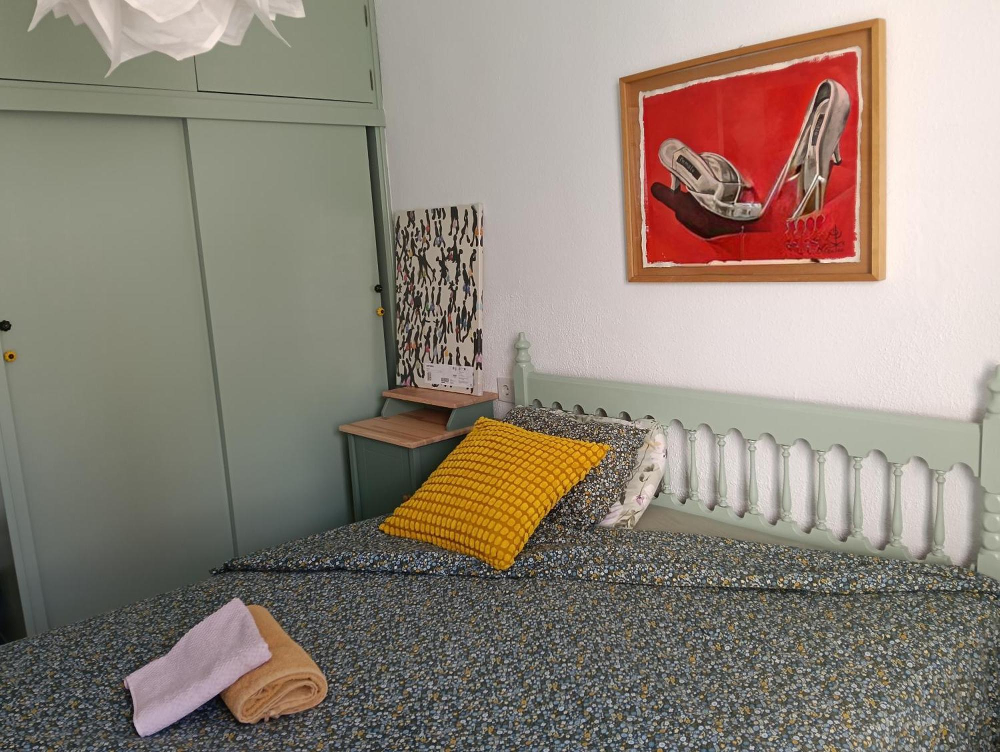 Coty'S Beach, Habitaciones En Casa Compartida Benalmádena Δωμάτιο φωτογραφία